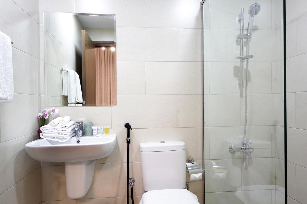 Spacious 2 Bedroom In Al Telal 11, Al Barsha 1 ドバイ エクステリア 写真