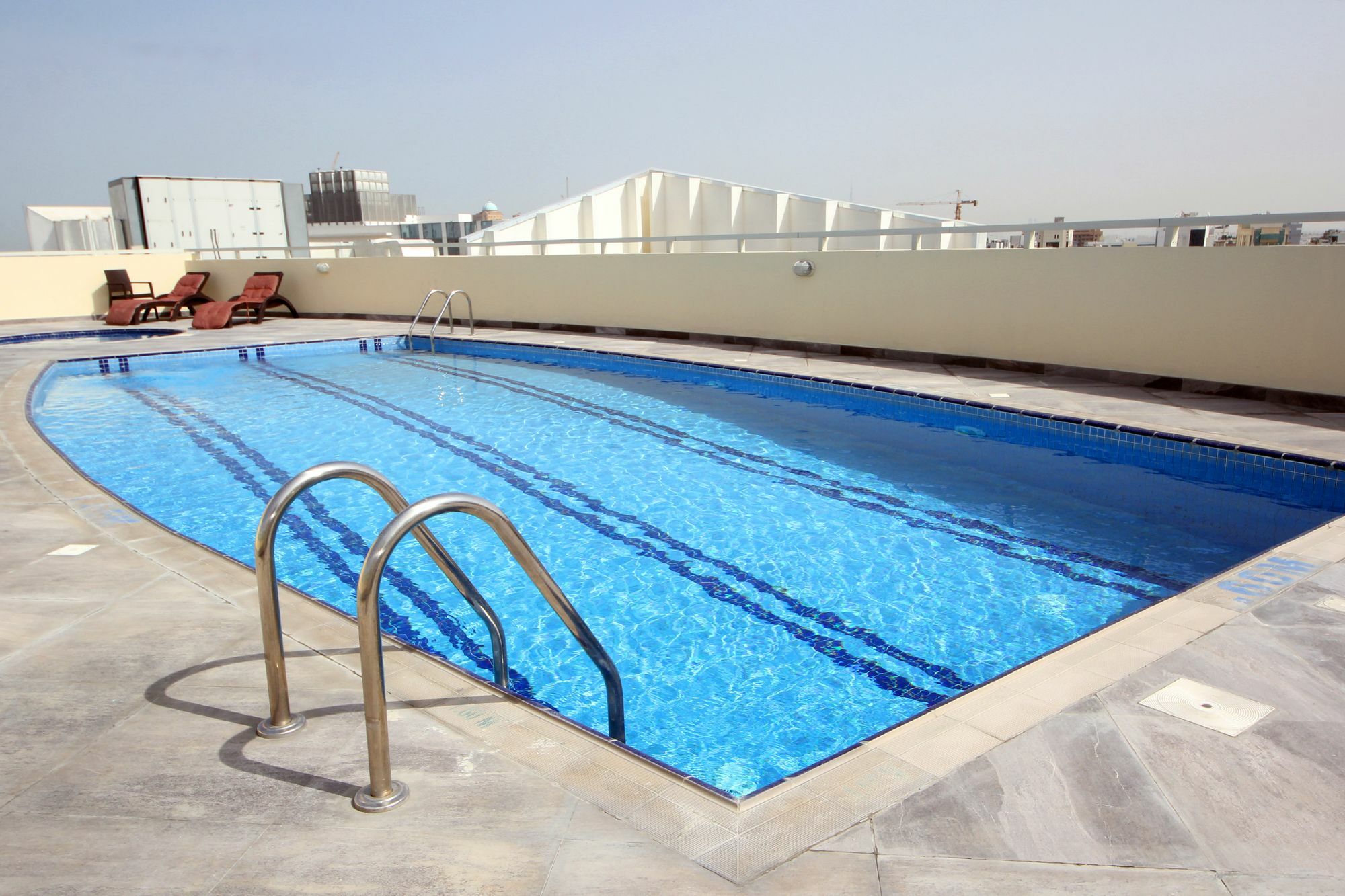 Spacious 2 Bedroom In Al Telal 11, Al Barsha 1 ドバイ エクステリア 写真
